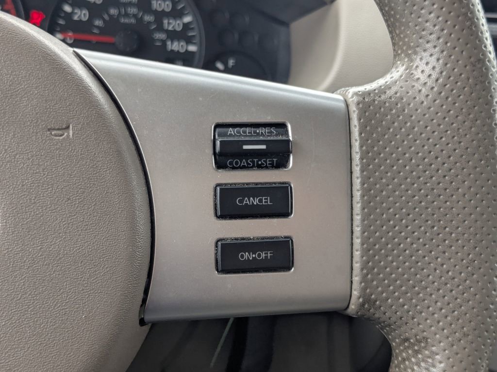 Used 2015 Nissan Frontier SV w/ SV Value Truck Package RWD image 29