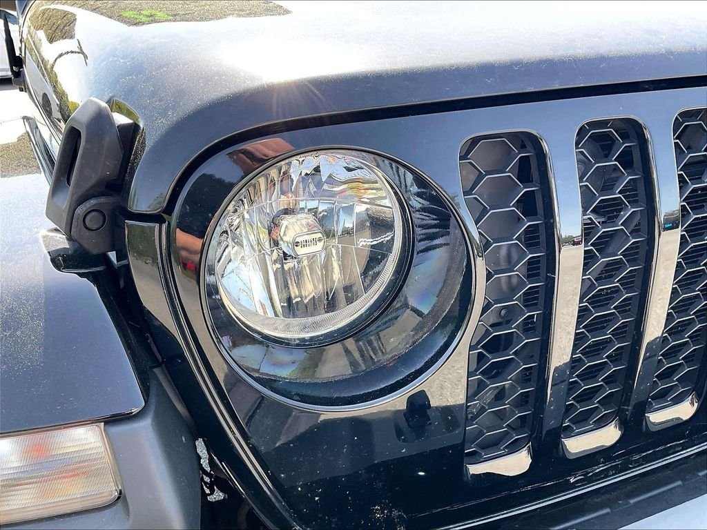 Used 2023 Jeep Gladiator Sport AWD/4WD image 27