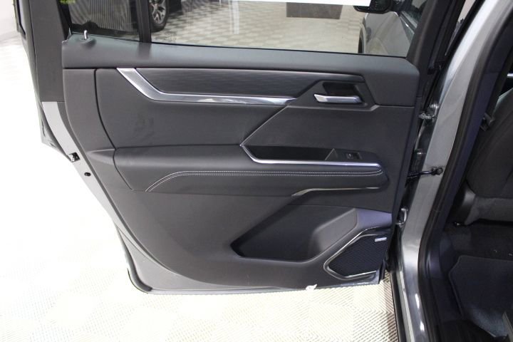 New 2026 GMC Acadia Elevation image 21