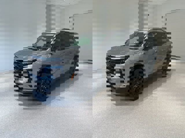 New 2026 Chevrolet Traverse LT w/ Midnight/Sport Edition image 3