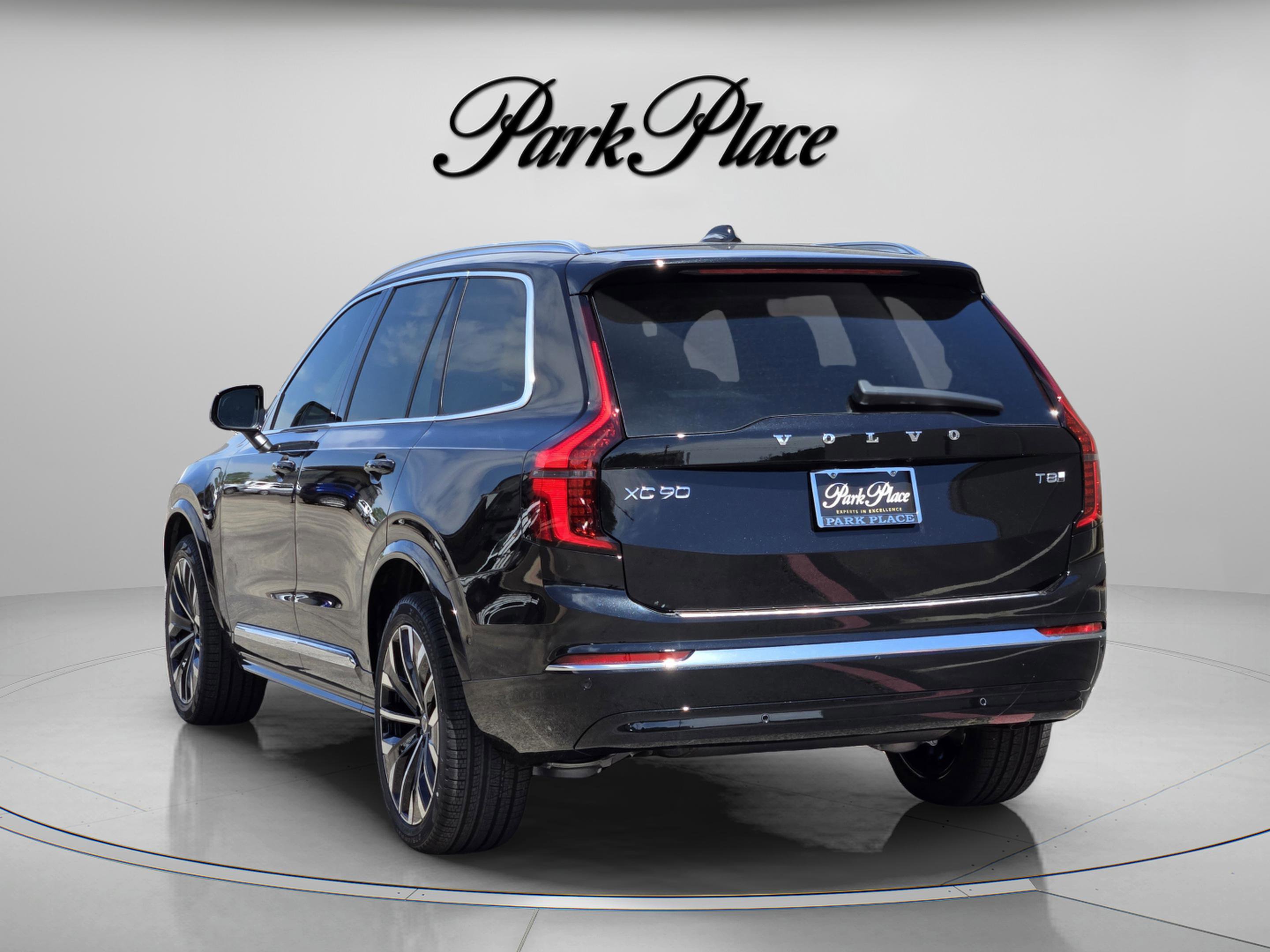 New 2026 Volvo XC90 T8 Ultra w/ Protection Package Premier image 3