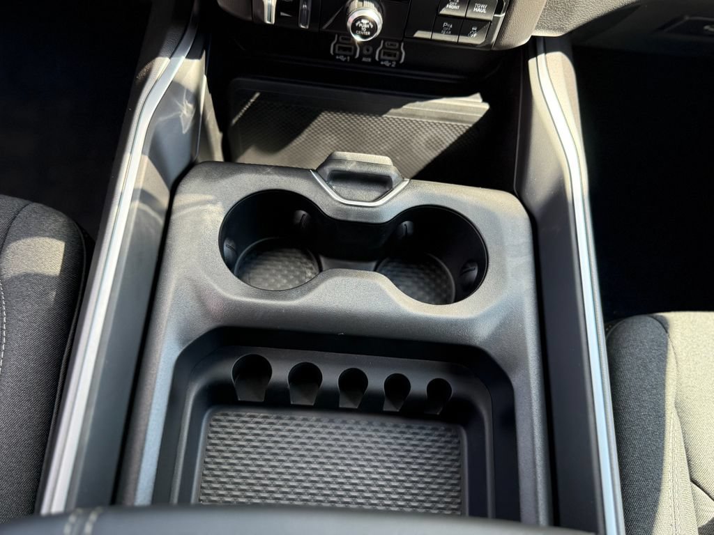 New 2026 RAM 1500 Express AWD/4WD image 29