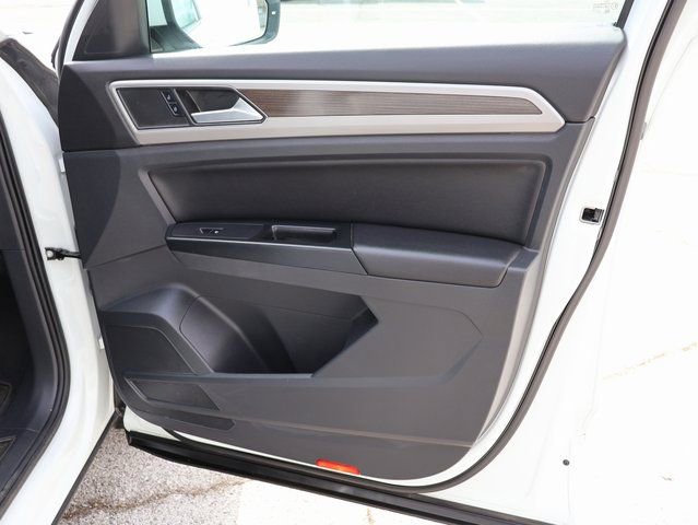 Used 2019 Volkswagen Atlas SEL R-Line image 11