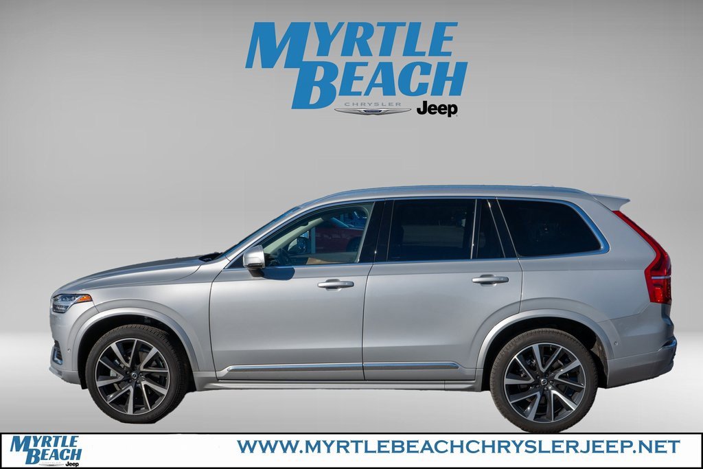 Used 2023 Volvo XC90 B6 Plus image 3