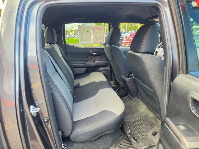 Used 2023 Toyota Tacoma TRD Sport AWD/4WD image 14