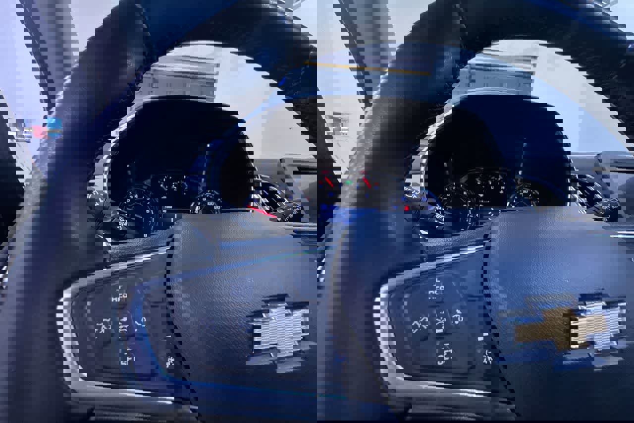 Used 2023 Chevrolet Equinox LT image 20