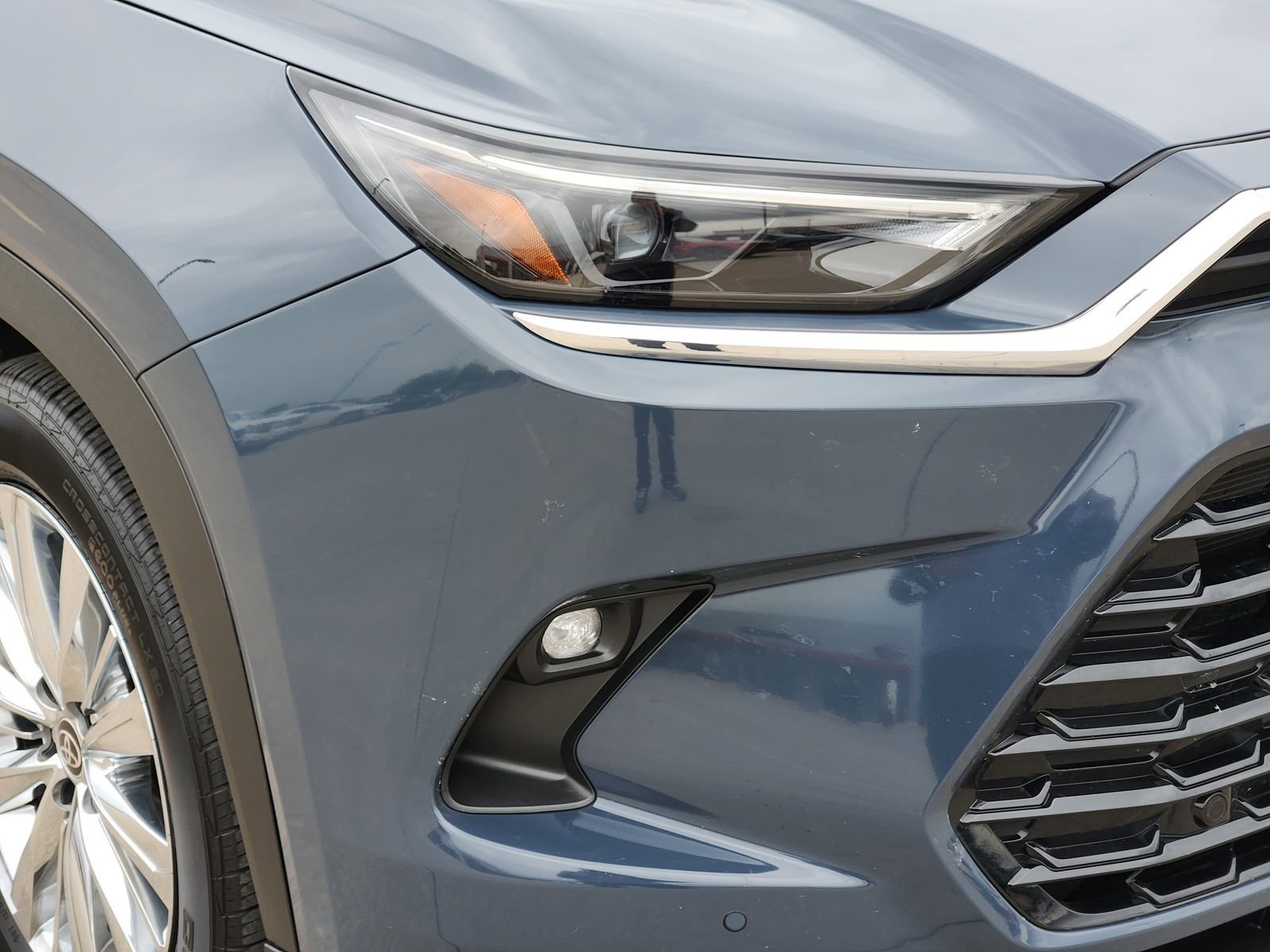 Used 2025 Toyota Grand Highlander AWD image 11