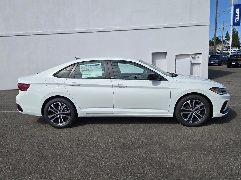 New 2026 Volkswagen Jetta Sport FWD image 2