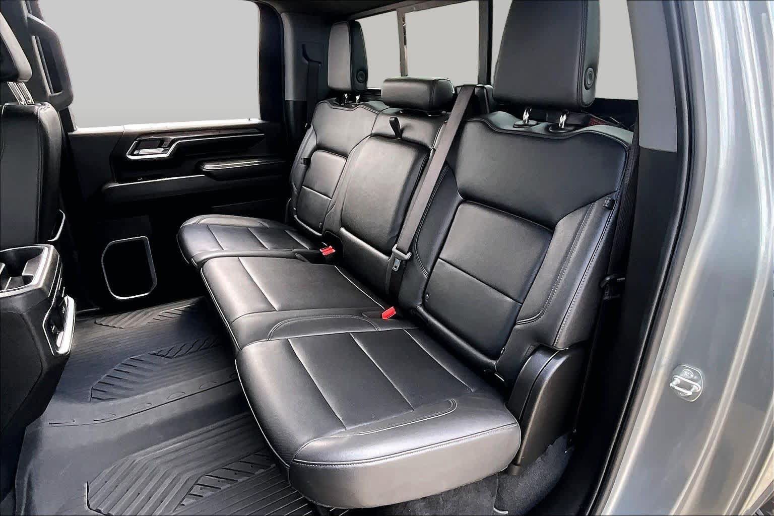Used 2024 Chevrolet Silverado 2500 LTZ w/ LTZ Texas Edition AWD/4WD image 21