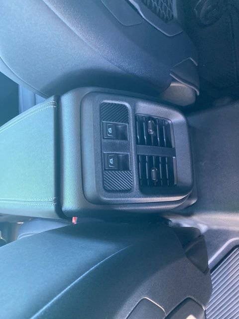 New 2025 Ford Bronco Badlands image 13