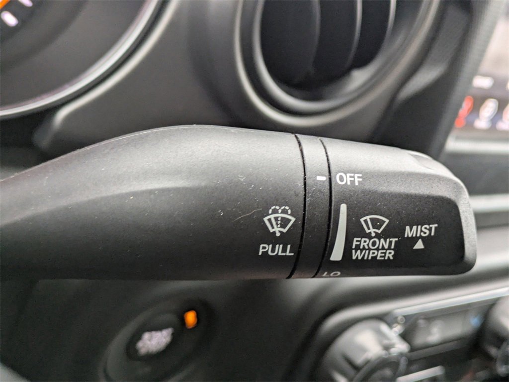 Used 2022 Jeep Gladiator Sport image 28