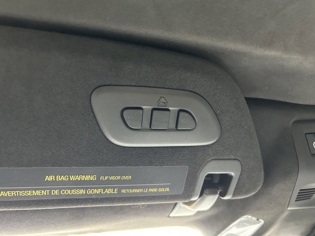 Certified 2021 Chevrolet Corvette Stingray Premium Conv w/ Z51 Performance Package image 64