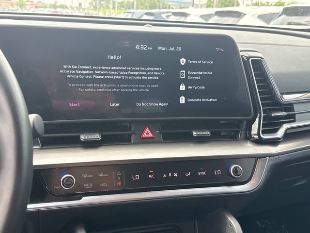Used 2025 Kia Sportage EX FWD image 18