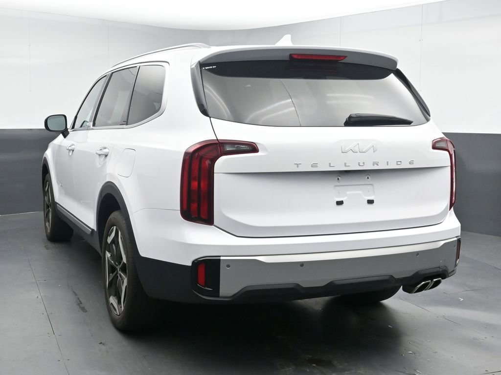 Used 2024 Kia Telluride S image 6