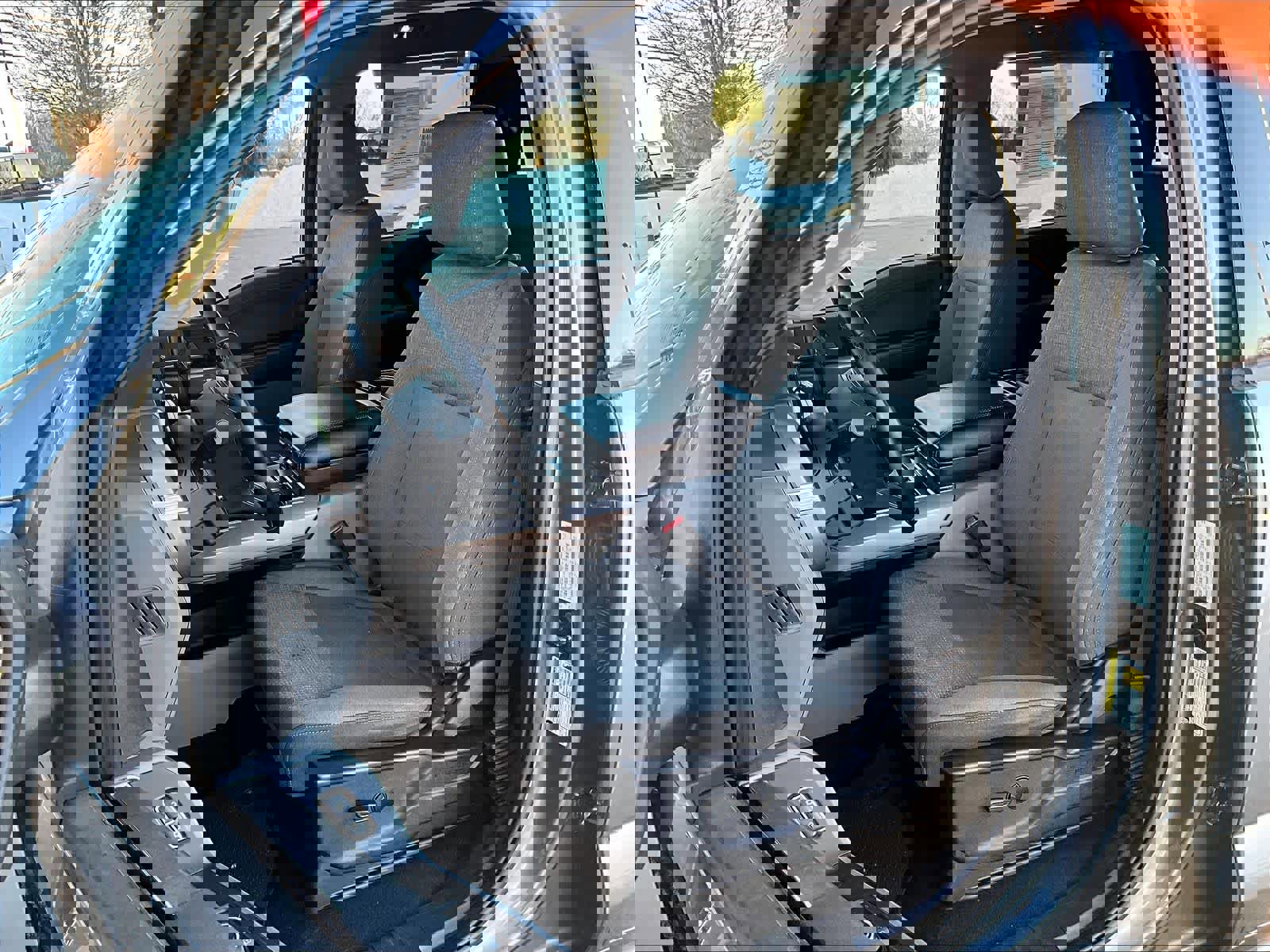 Used 2024 Ford F150 XLT w/ Mobile Office Package image 10