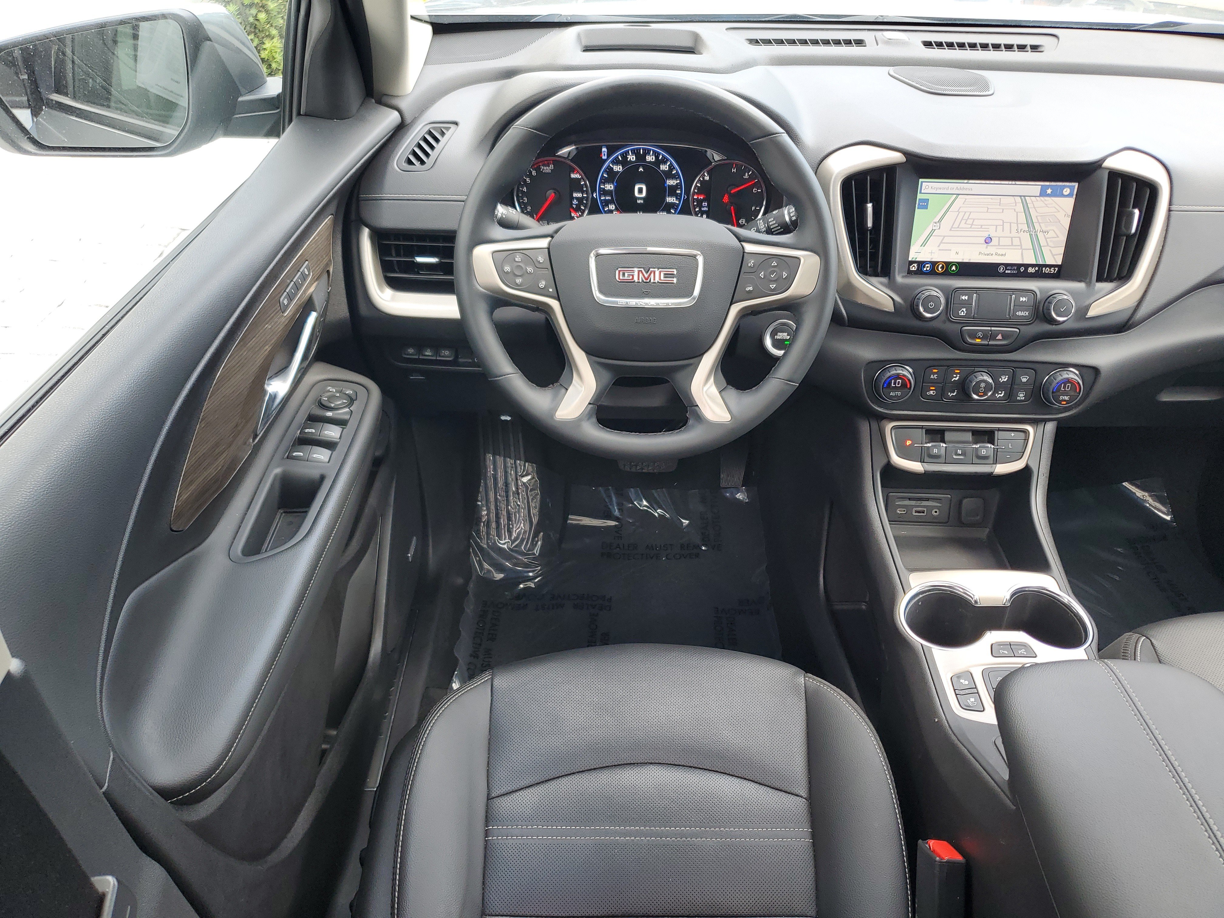 Used 2024 GMC Terrain Denali w/ Denali Premium Package AWD/4WD image 16