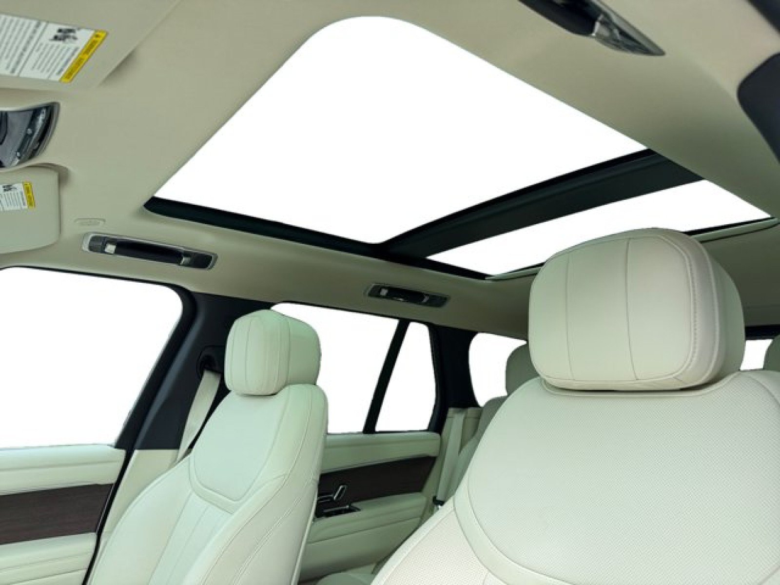 Certified 2025 Land Rover Range Rover SE AWD/4WD image 12