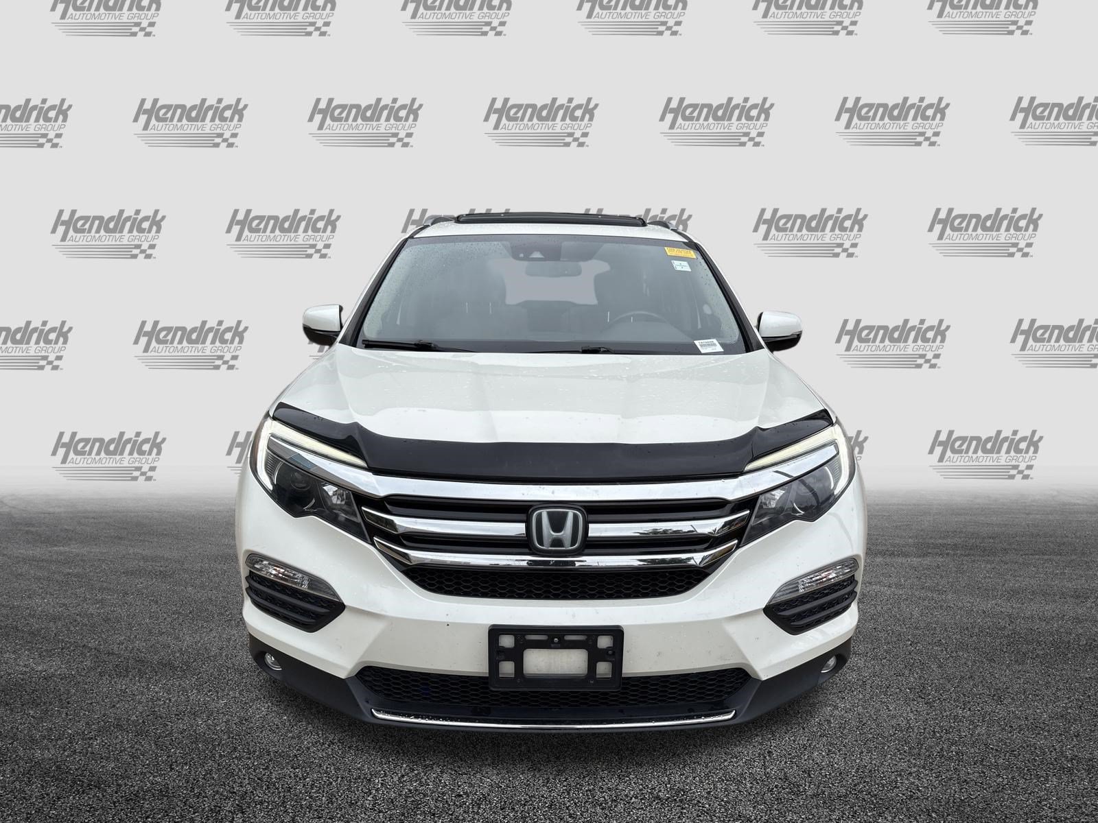 Used 2017 Honda Pilot Elite image 3