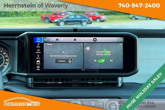 Used 2024 Jeep Wrangler Sahara image 10