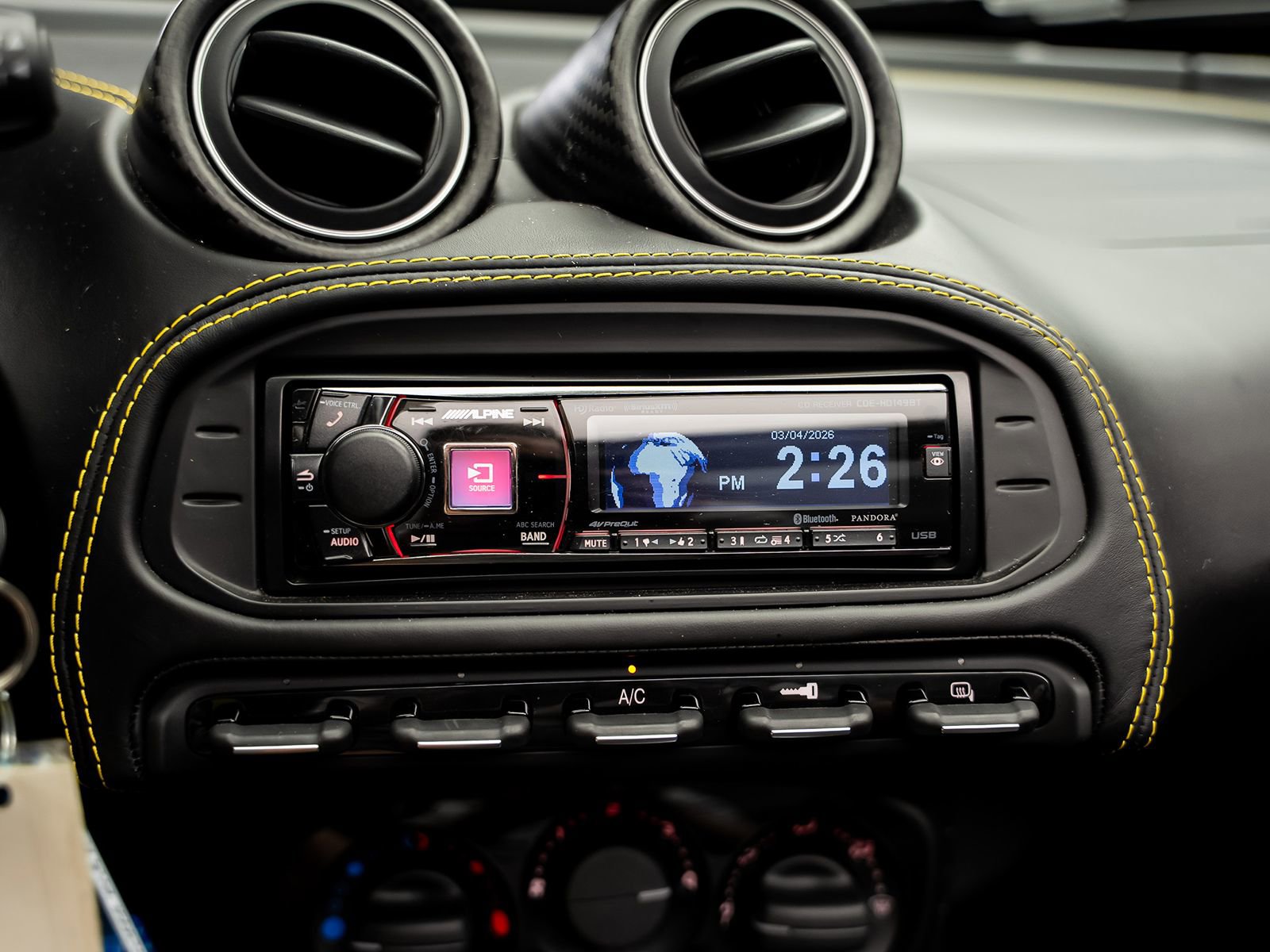 Used 2016 Alfa Romeo 4C Spider RWD image 42