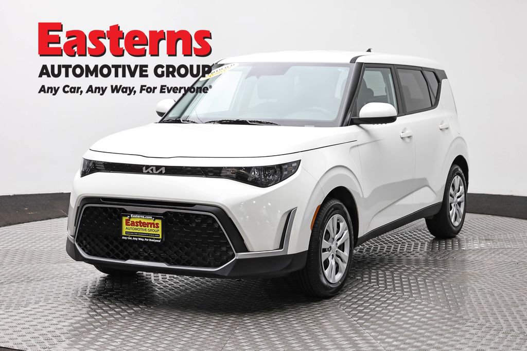 Used 2025 Kia Soul LX FWD video 1