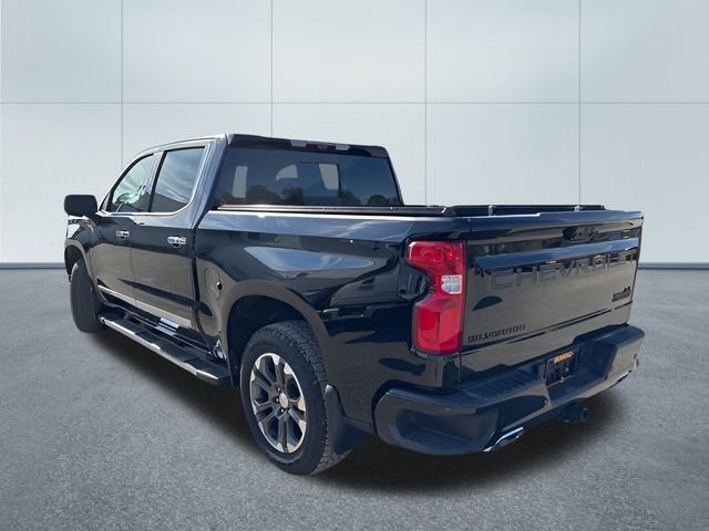 Used 2023 Chevrolet Silverado 1500 High Country w/ Technology Package image 2