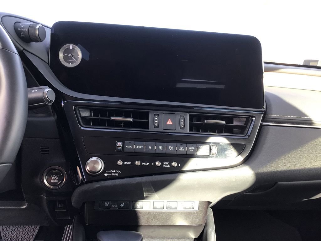 Used 2023 Lexus ES 350 w/ Luxury Package image 13
