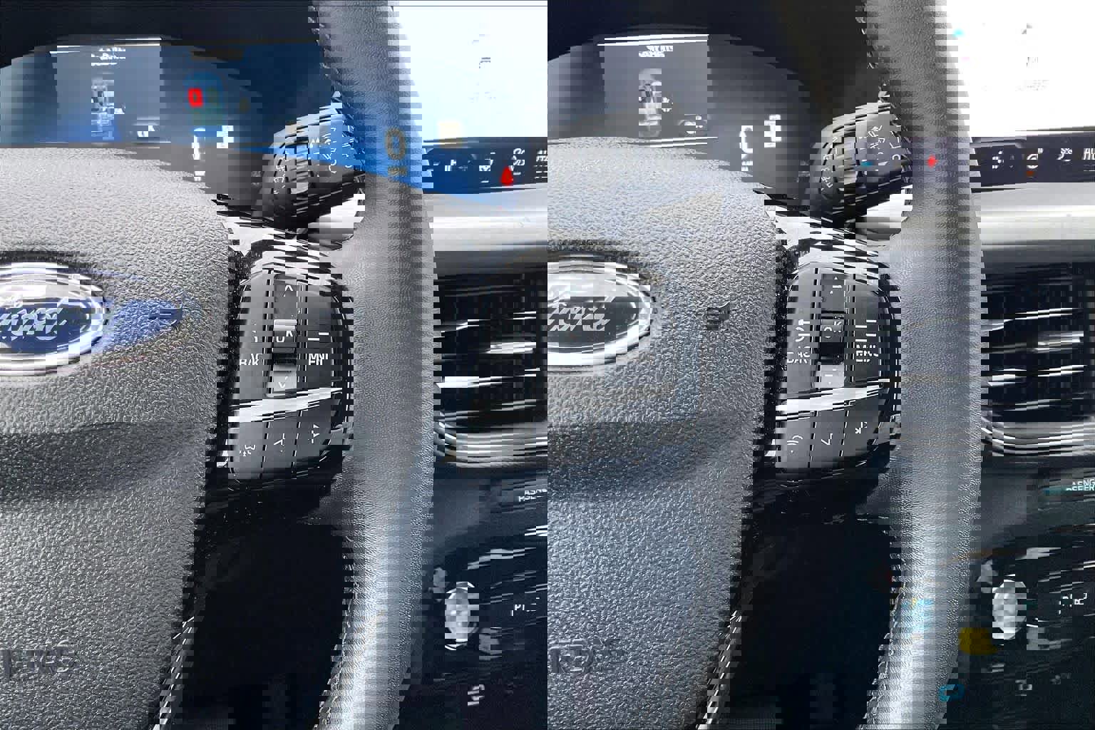 Used 2023 Ford Escape SE w/ PHEV Premium Package image 22