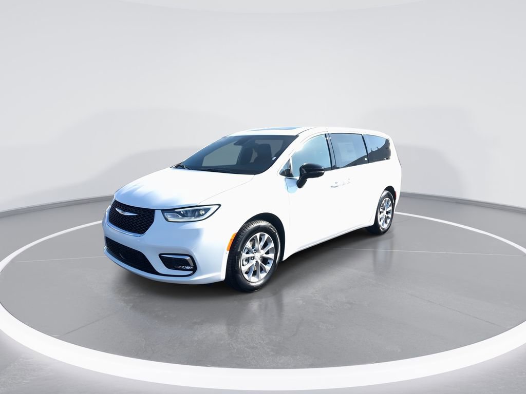 New 2026 Chrysler Pacifica Limited w/ Uconnect Theater Family Group FWD image 4