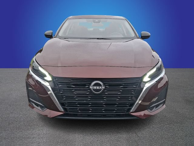 Used 2025 Nissan Altima 2.5 SV AWD/4WD image 2