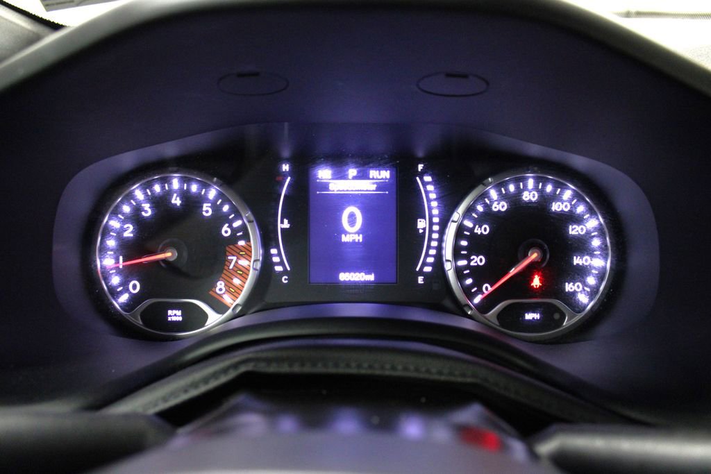 Used 2020 Jeep Renegade Latitude w/ Cold Weather Group image 11