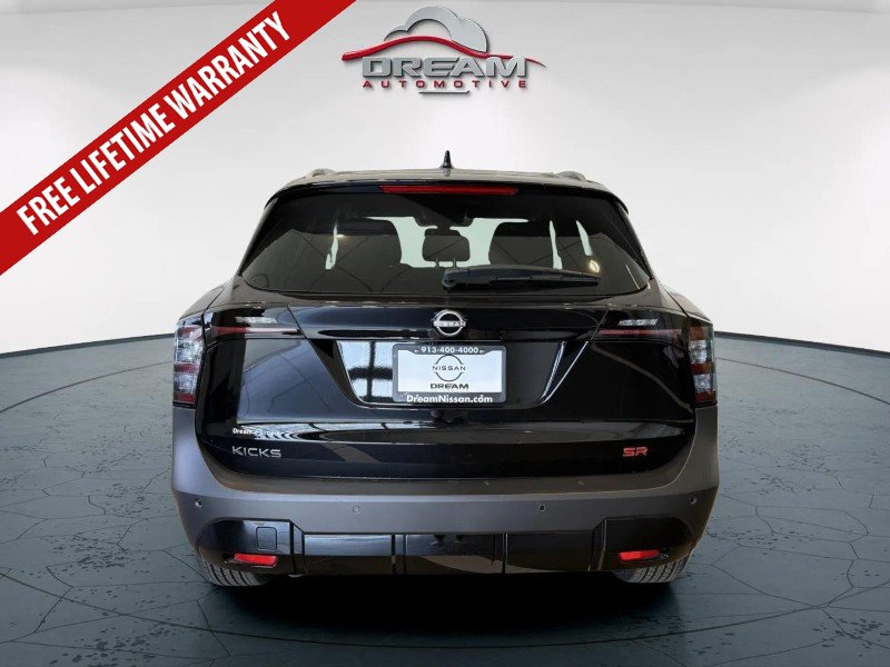 New 2026 Nissan Kicks SR w/ SR Premium Package FWD image 19