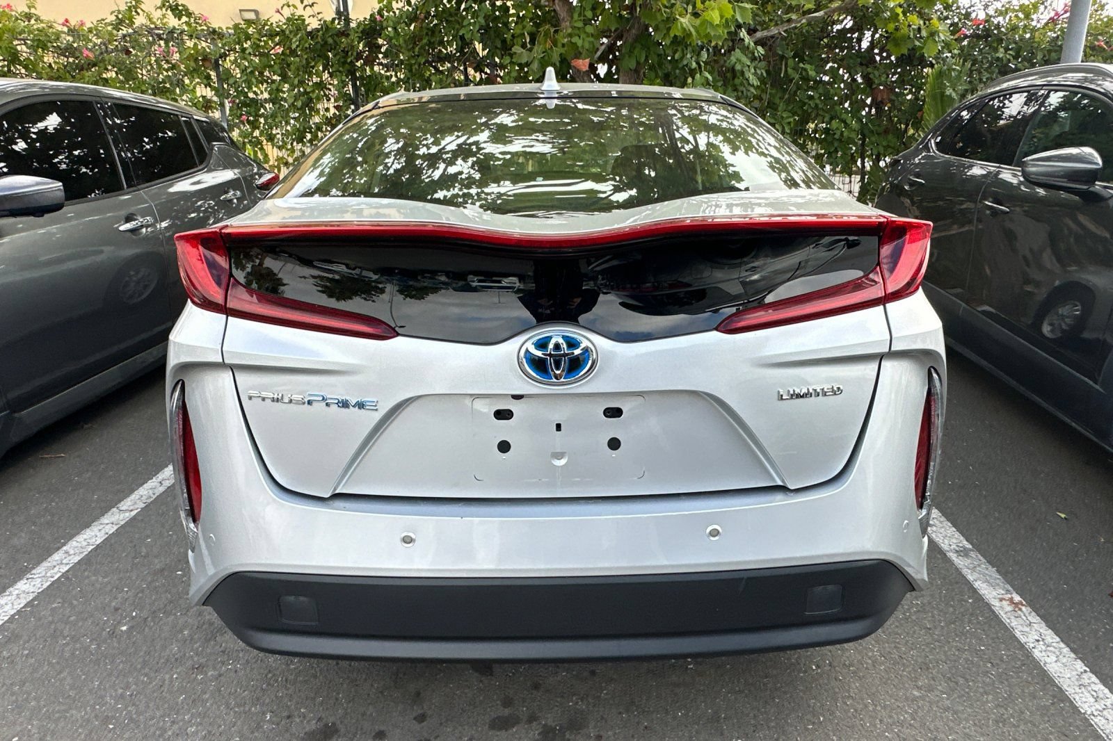 Used 2021 Toyota Prius Prime Limited w/ Carpet Mat Package (TMS) FWD image 6