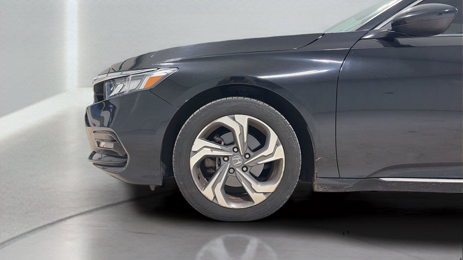 Used 2020 Honda Accord EX image 20