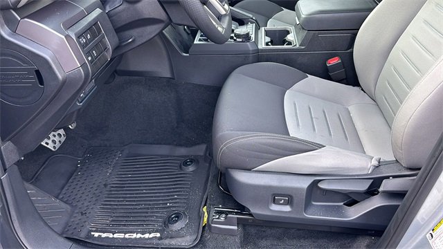 Used 2025 Toyota Tacoma TRD Sport image 23