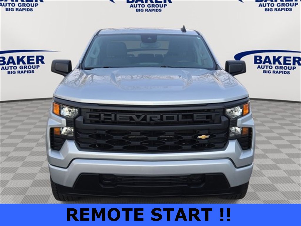 Used 2022 Chevrolet Silverado 1500 Custom image 2