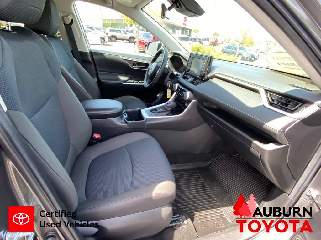 Certified 2022 Toyota RAV4 LE AWD/4WD image 14