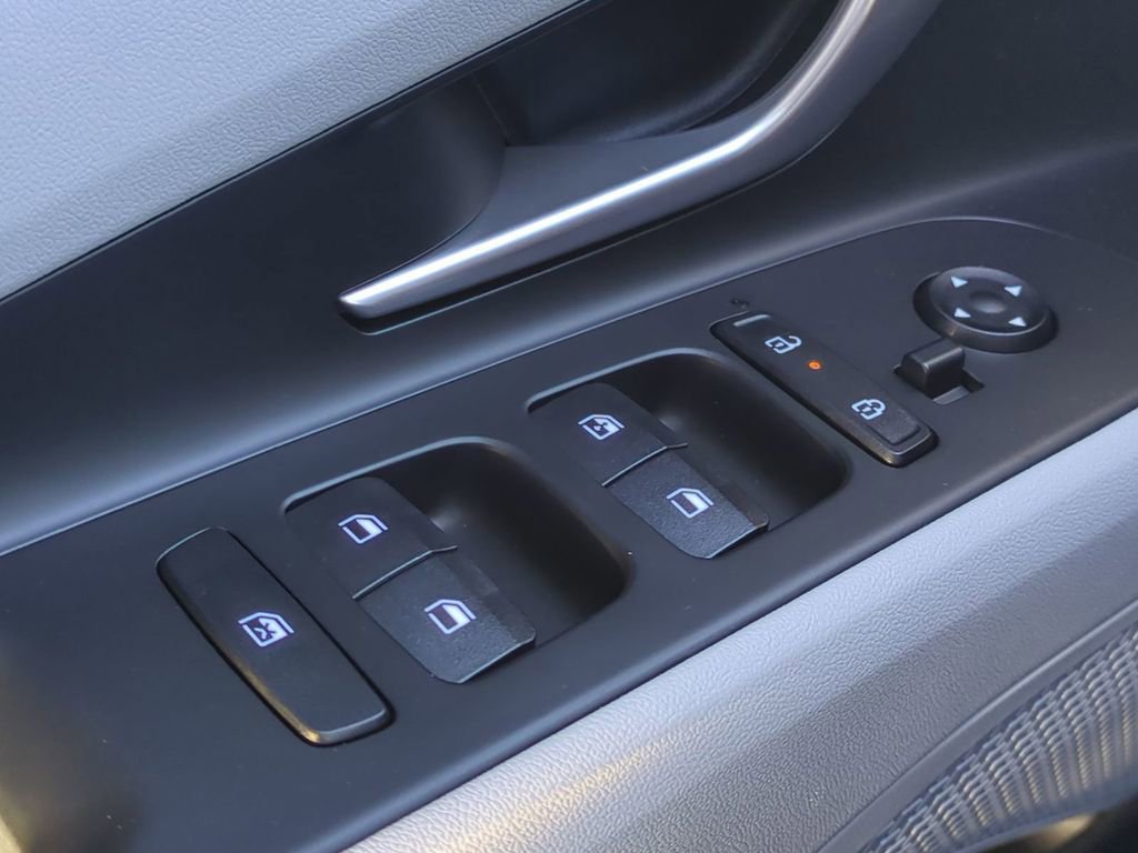 New 2026 Hyundai Elantra Limited image 30