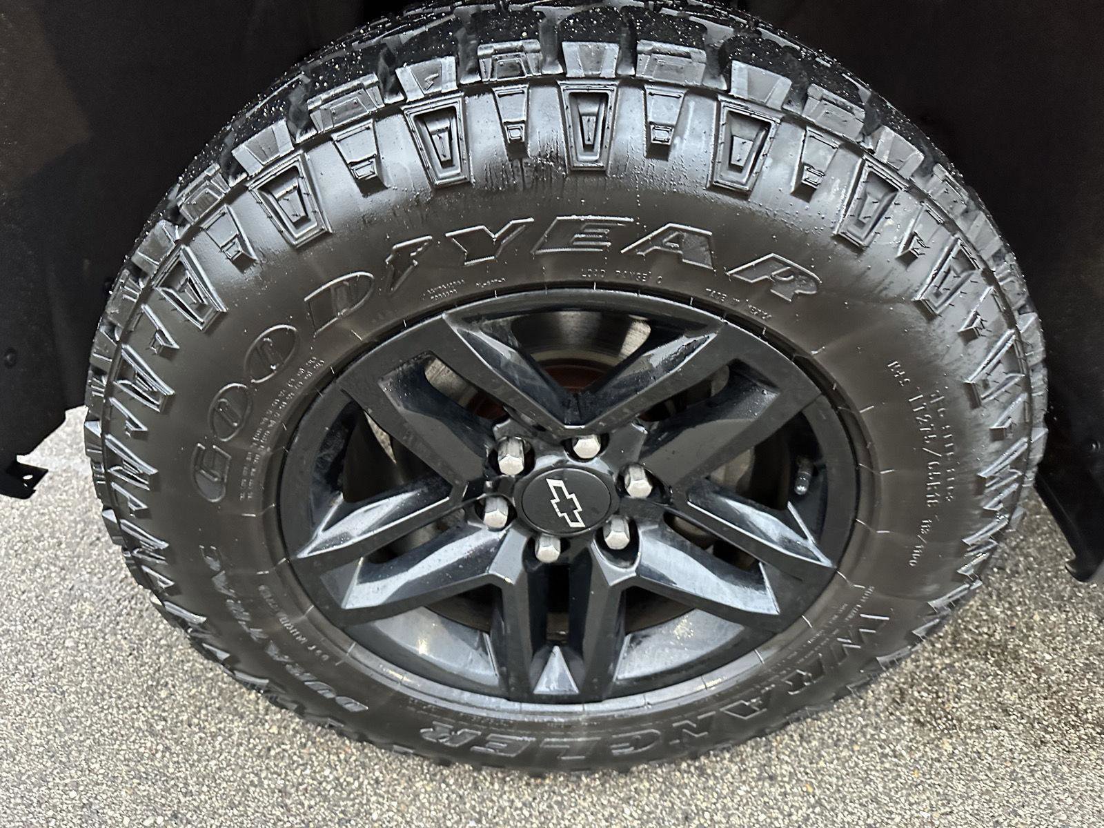 Used 2021 Chevrolet Silverado 1500 LT Trail Boss w/ Convenience Package II image 12