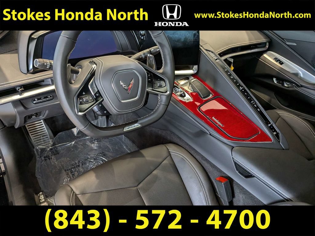 Used 2025 Chevrolet Corvette Z06 RWD image 16
