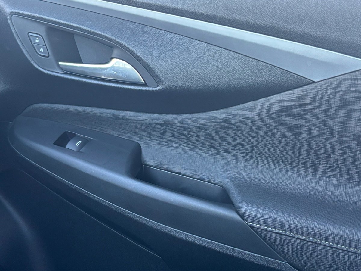Used 2025 Buick Envista Preferred w/ Convenience I Package image 30