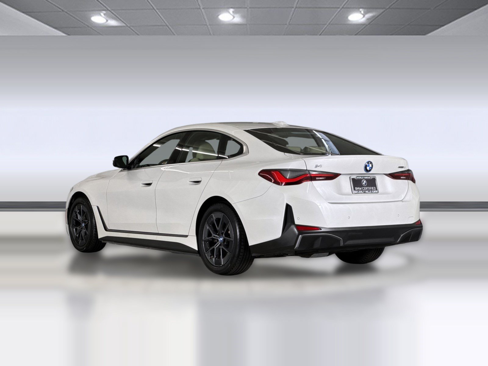 Certified 2023 BMW i4 eDrive35 RWD image 3