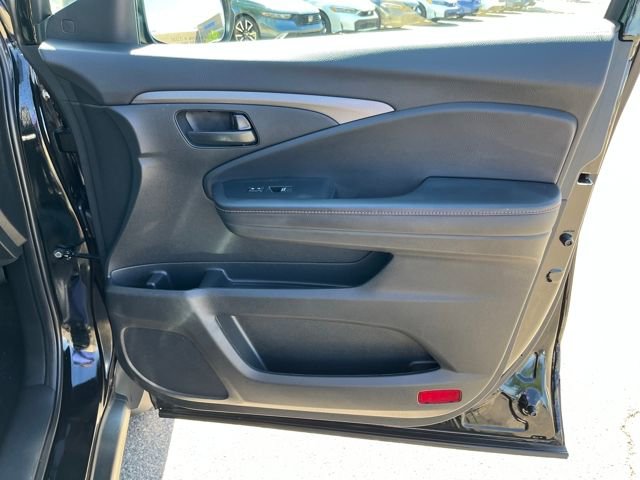 Certified 2023 Honda Passport TrailSport image 18