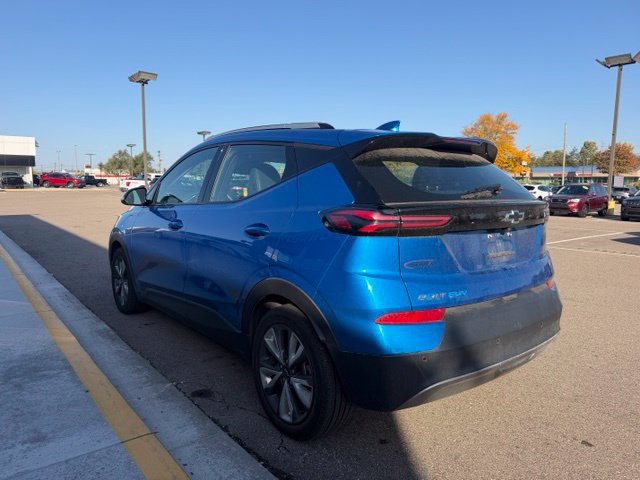 Used 2023 Chevrolet Bolt EUV LT w/ Convenience Package FWD image 10