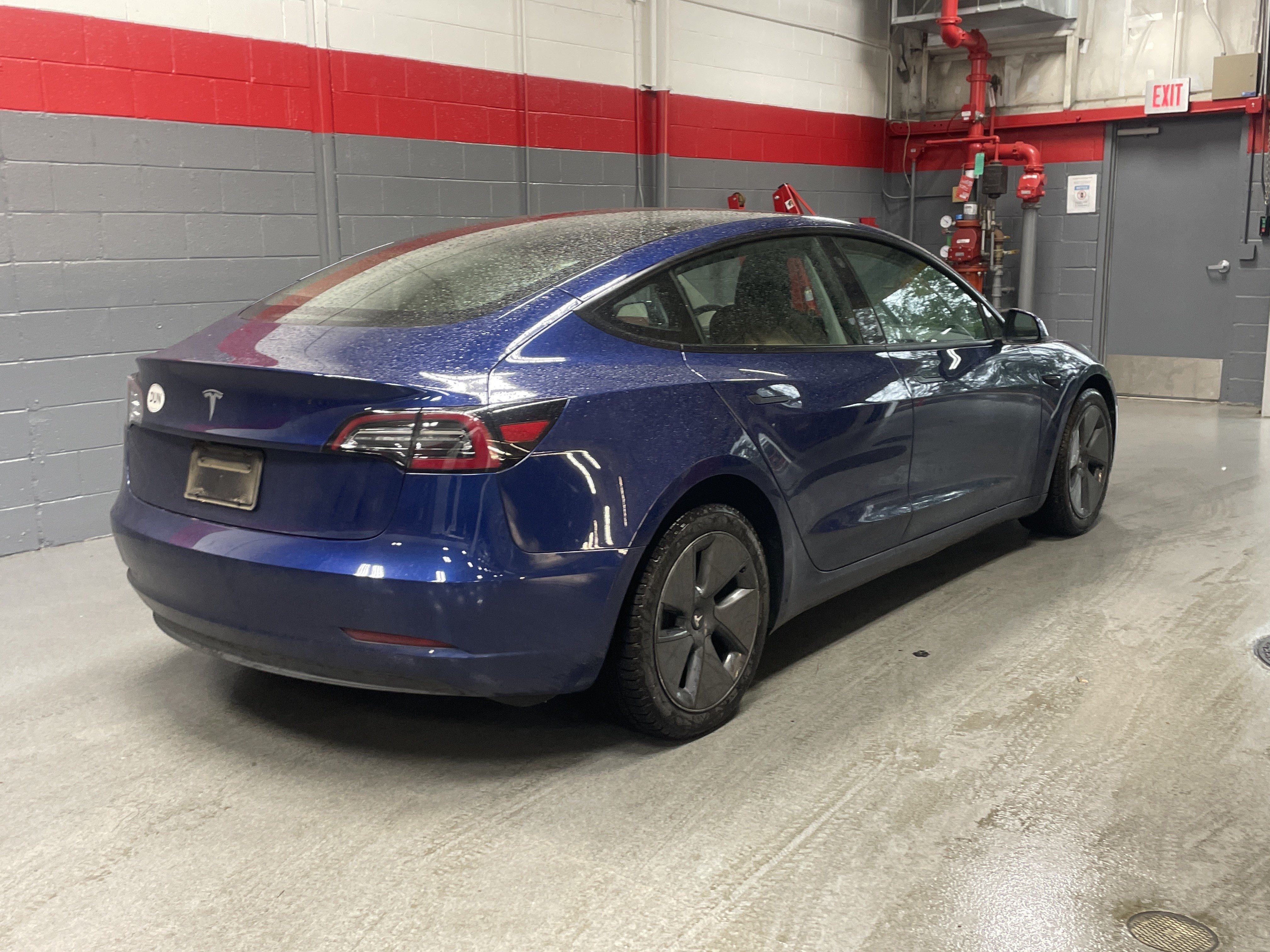 Used 2023 Tesla Model 3 Standard Range RWD image 9