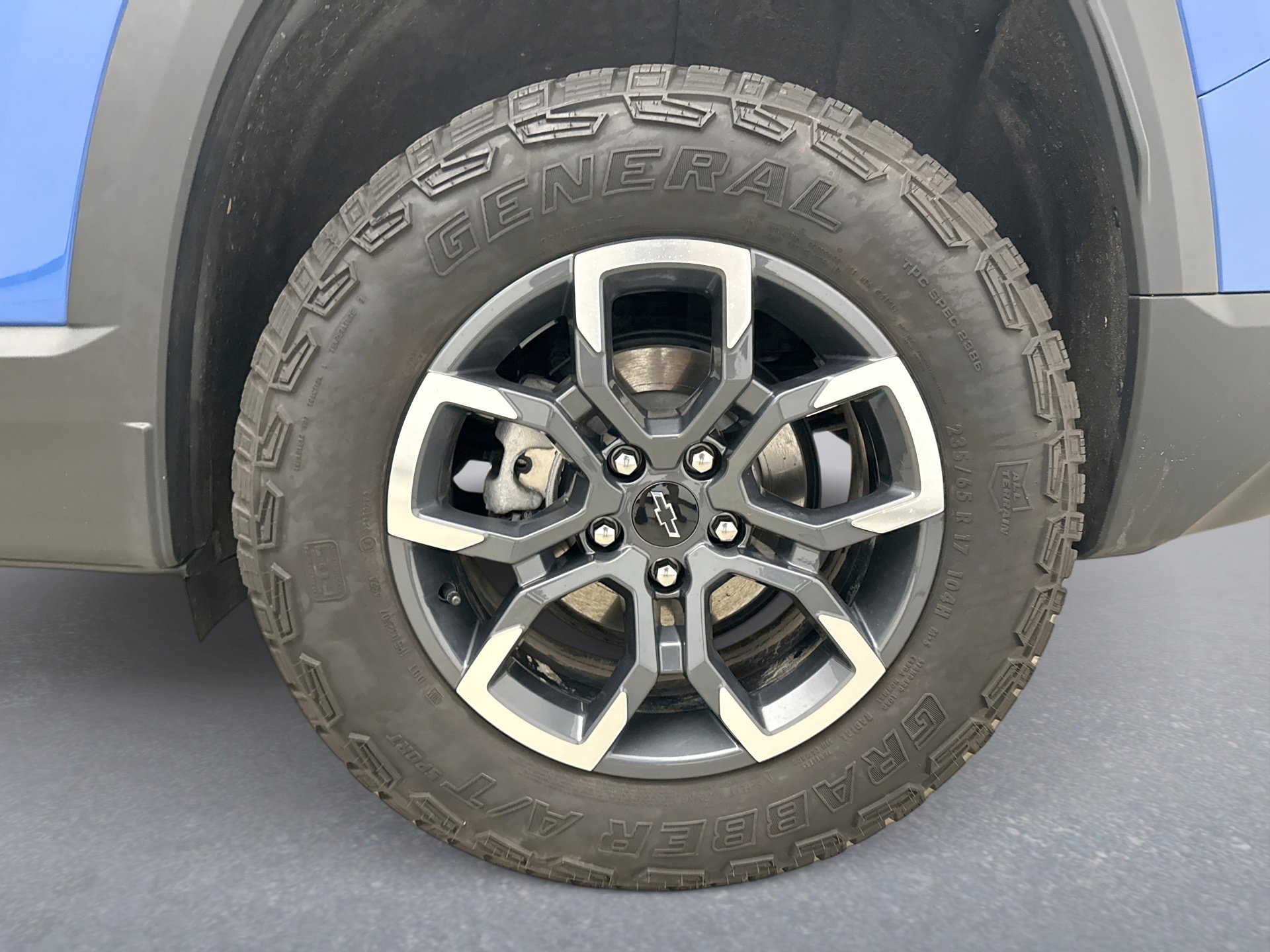Used 2025 Chevrolet Equinox ACTIV w/ LPO, Floor Liner Package image 21
