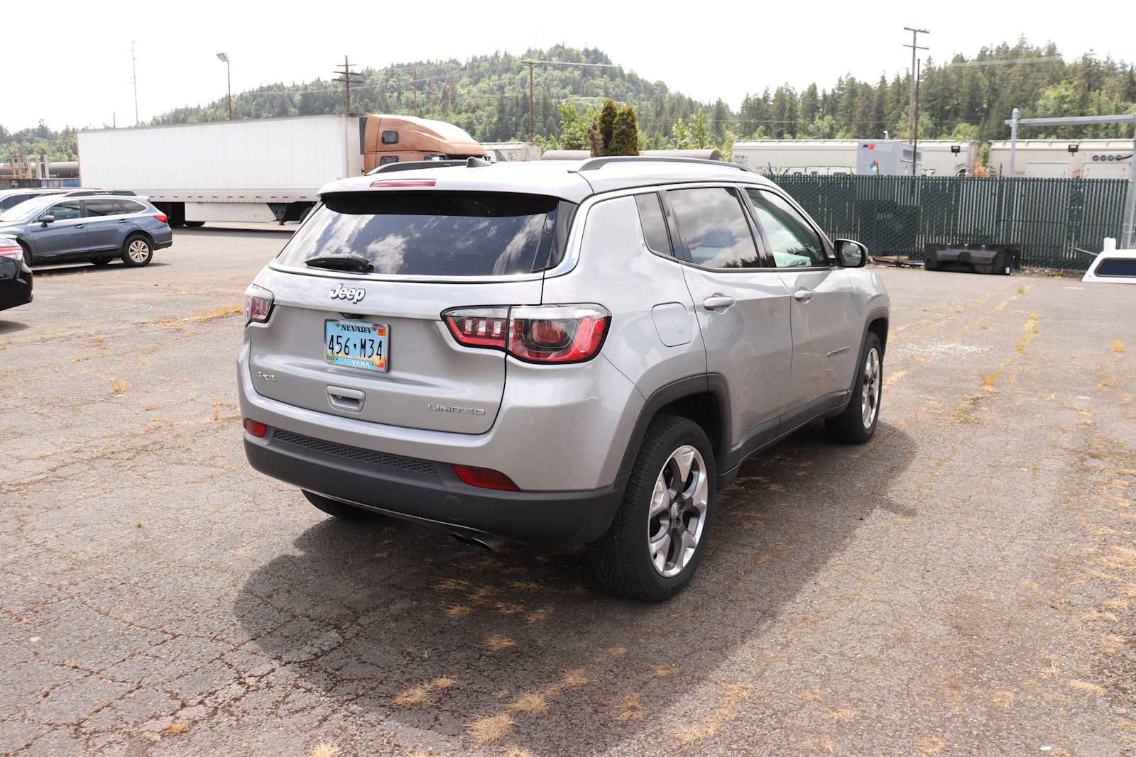 Used 2019 Jeep Compass Limited AWD/4WD image 5