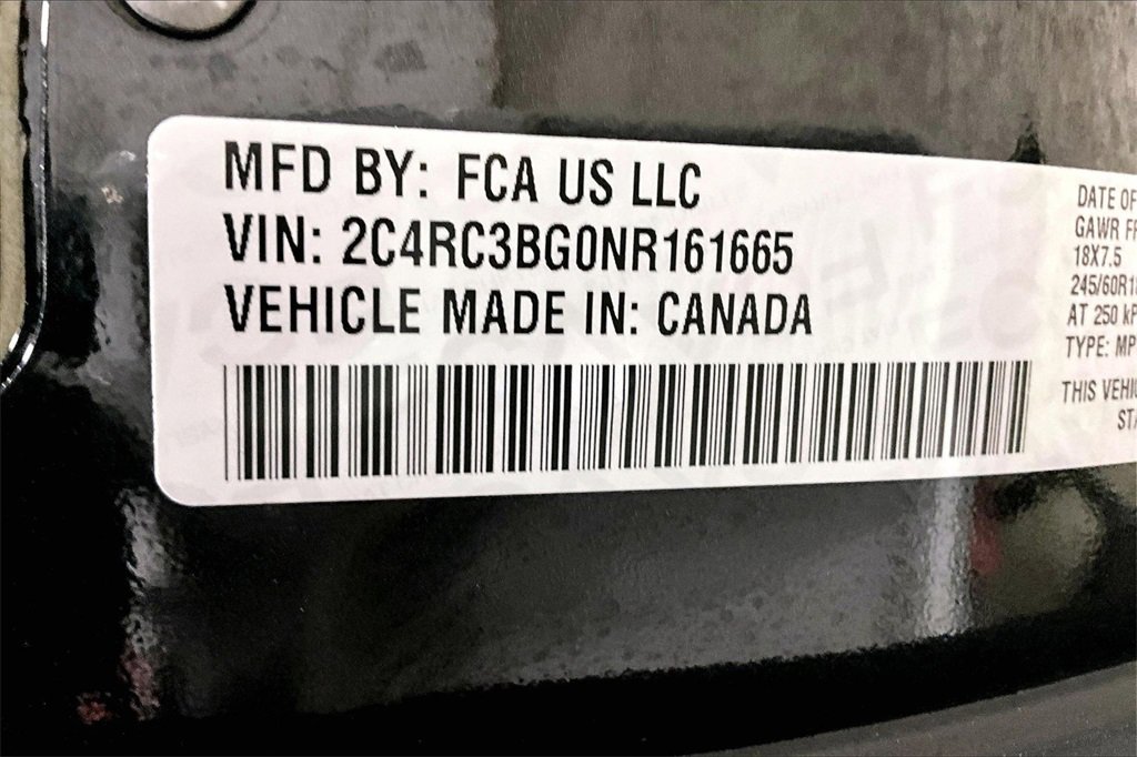 Used 2022 Chrysler Pacifica Touring-L image 20