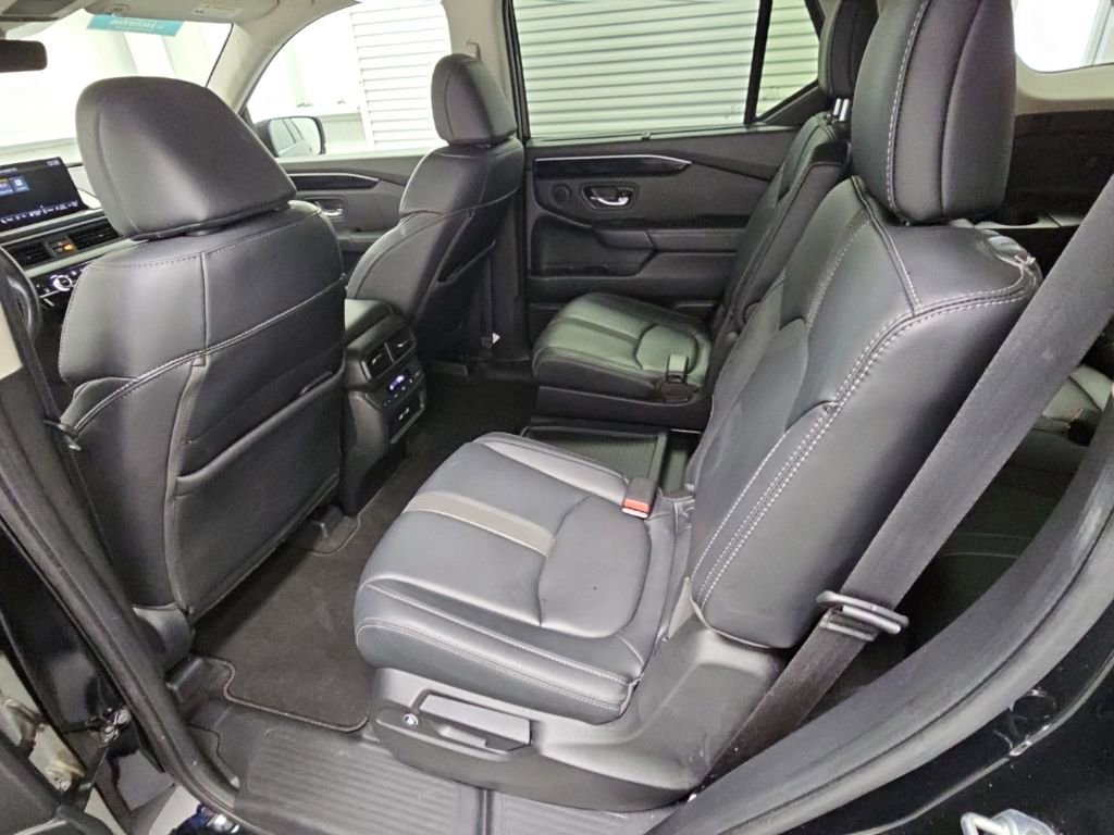 Used 2023 Honda Pilot EX-L image 31