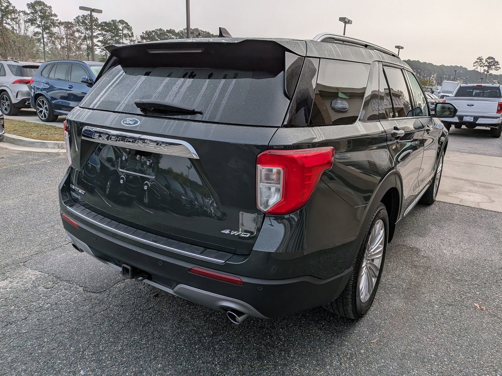 Certified 2023 Ford Explorer Limited w/ Equipment Group 301A image 4